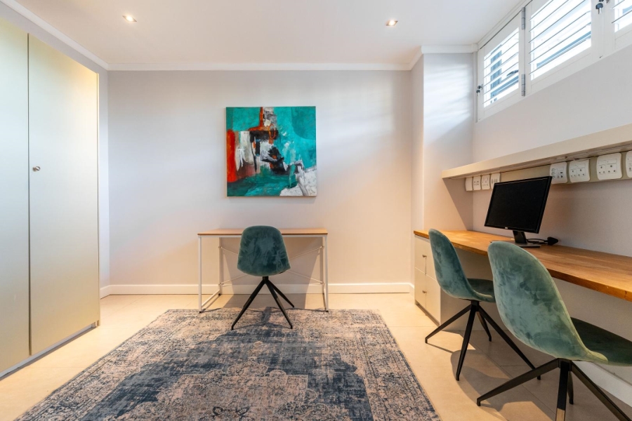 4 Bedroom Property for Sale in Stonehurst Mountain Estate Western Cape